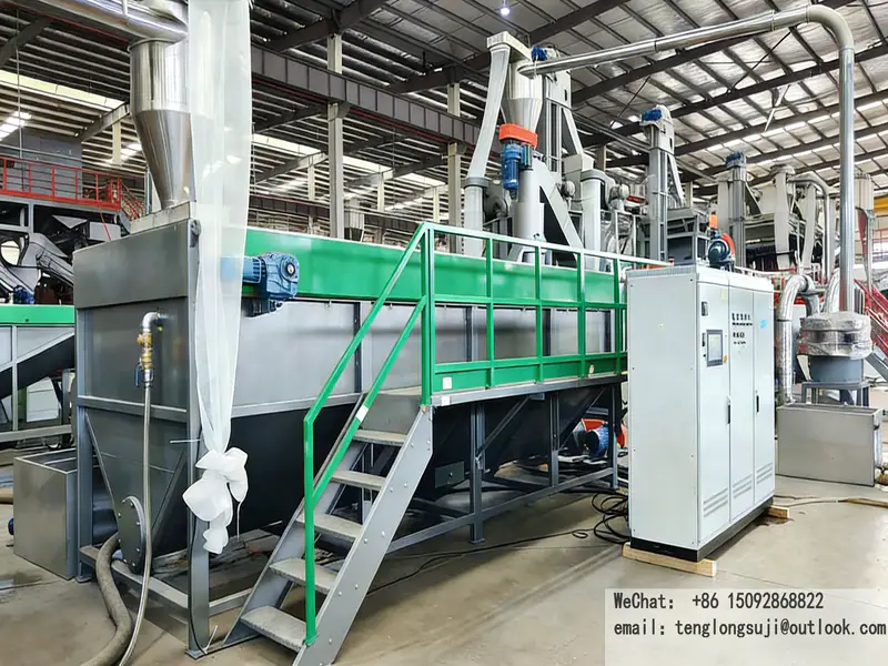 定制化塑料瓶粉碎机清洗生产线（产能0.3-15t/h）